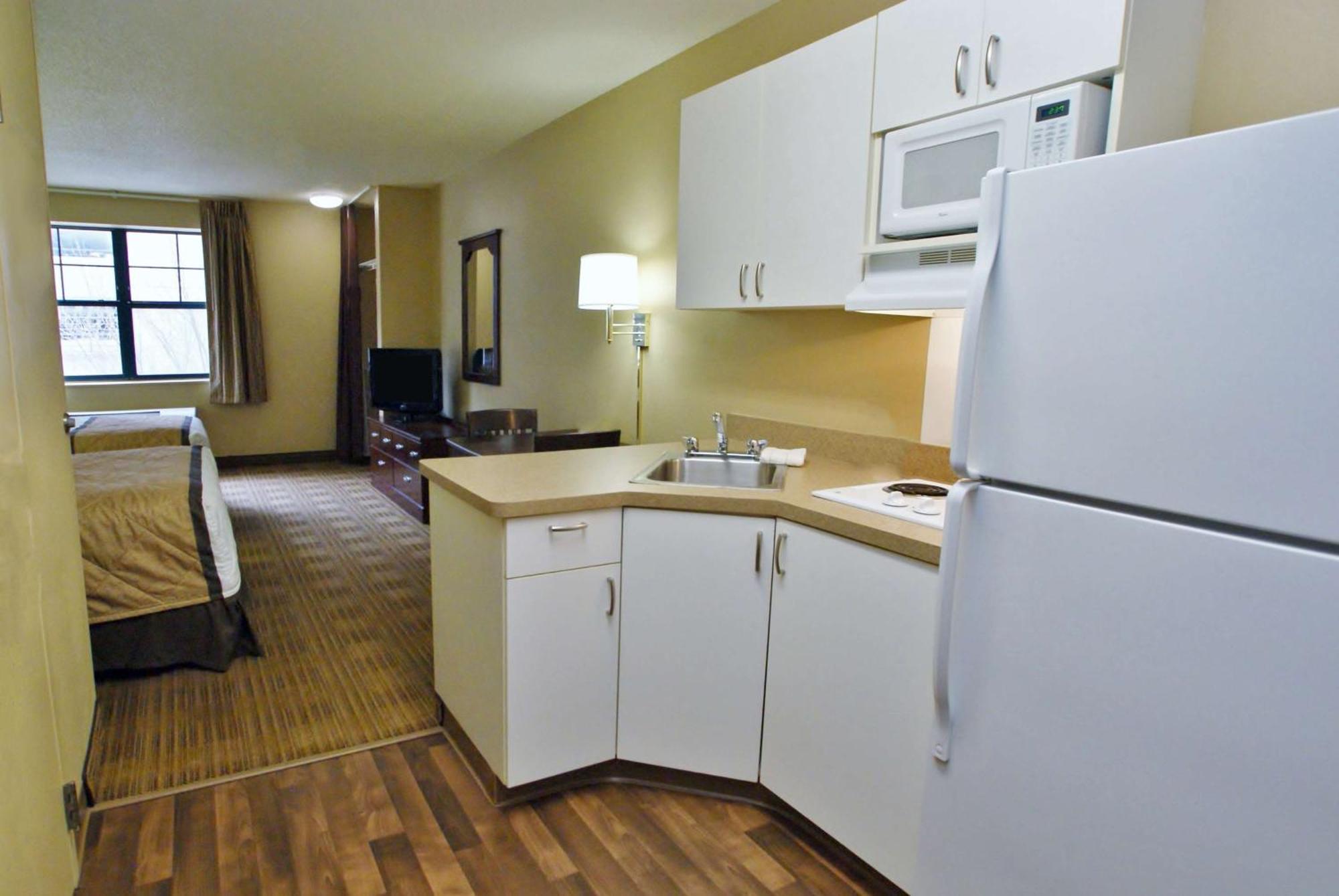 Extended Stay America Suites - Philadelphia - Plymouth Meeting - East Bagian luar foto
